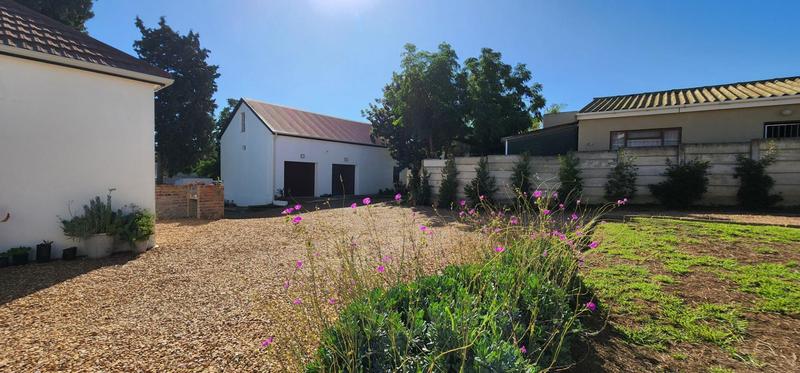 4 Bedroom Property for Sale in Bergzicht Western Cape